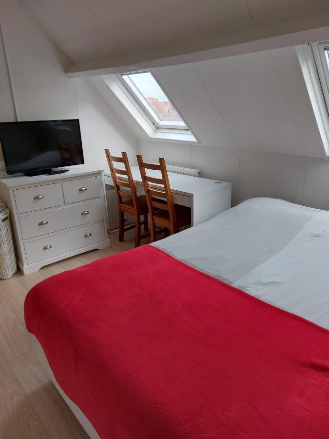 Bed & Breakfast D'Ouwe Smidse Kamperland Bagian luar foto