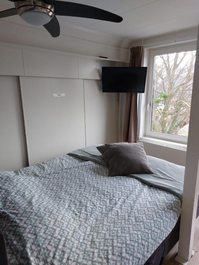Bed & Breakfast D'Ouwe Smidse Kamperland Bagian luar foto