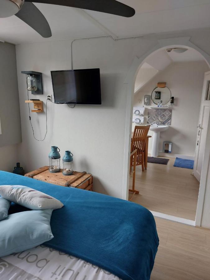 Bed & Breakfast D'Ouwe Smidse Kamperland Bagian luar foto